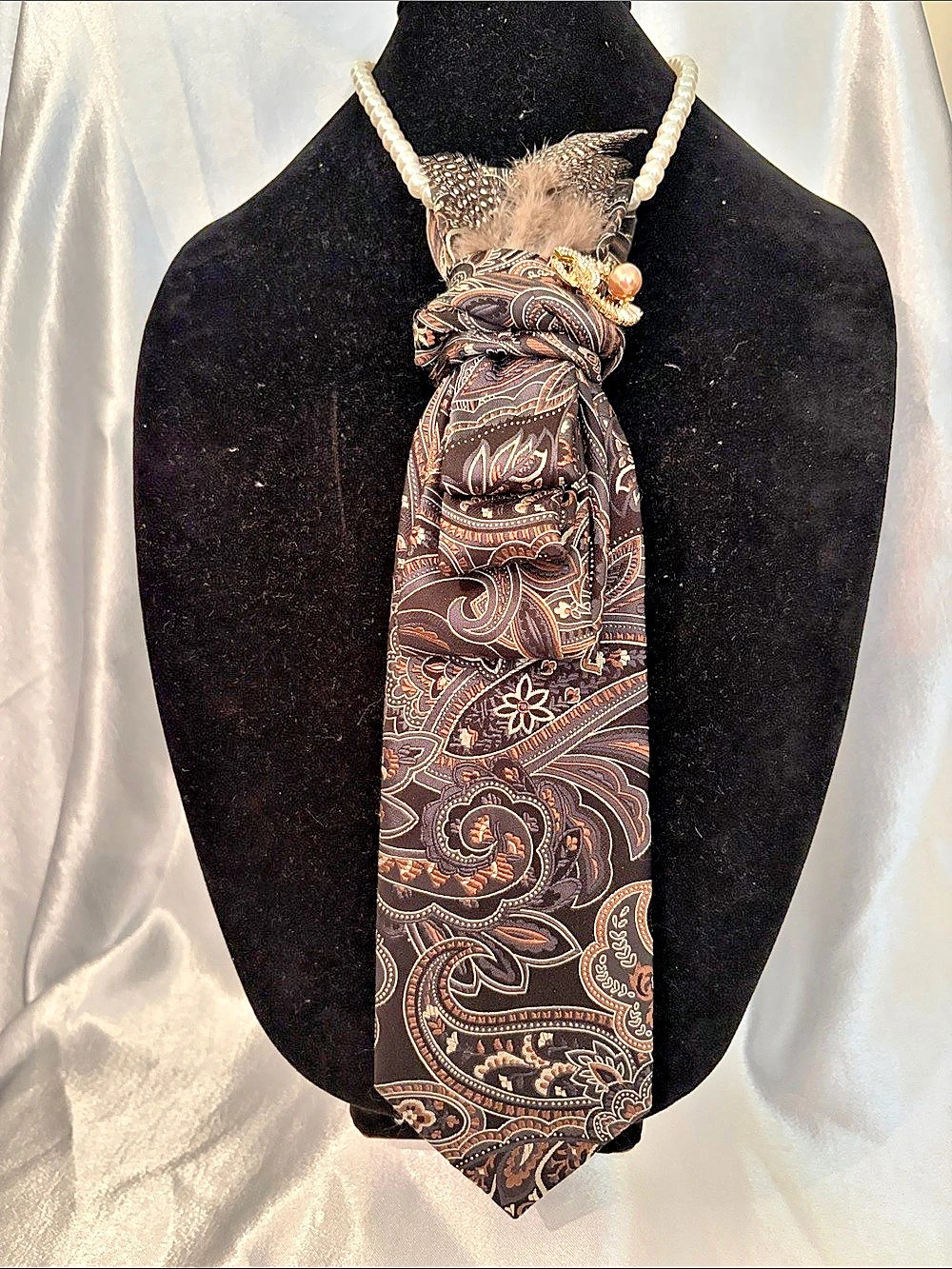 Geoffrey Beene Paisley Embellished Tie in Black & Brown Like New